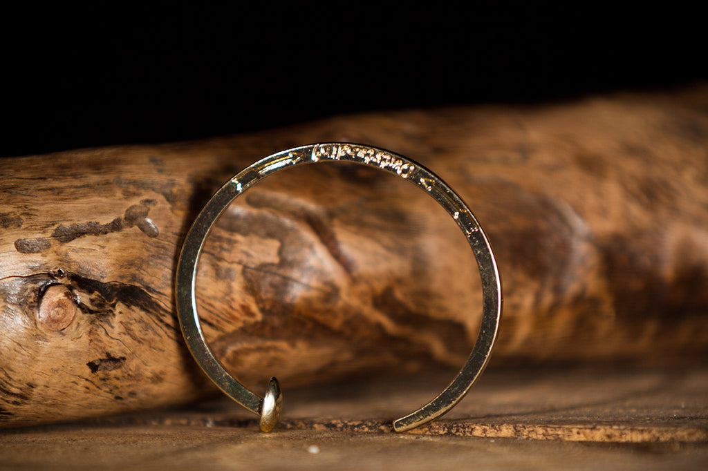 Nail Head Bracelet Flat